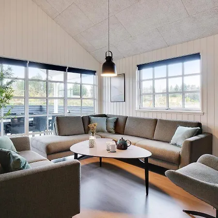 18 Person In Holiday home *