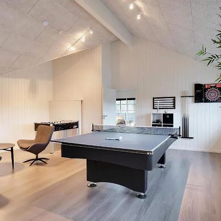 18 Person In Prázdninový dům *