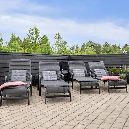 18 Person In Prázdninový dům *