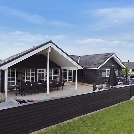 18 Person In * Nørre Nebel