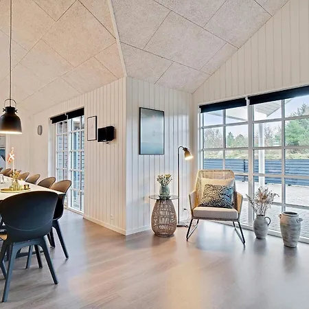 18 Person In Ferienhaus